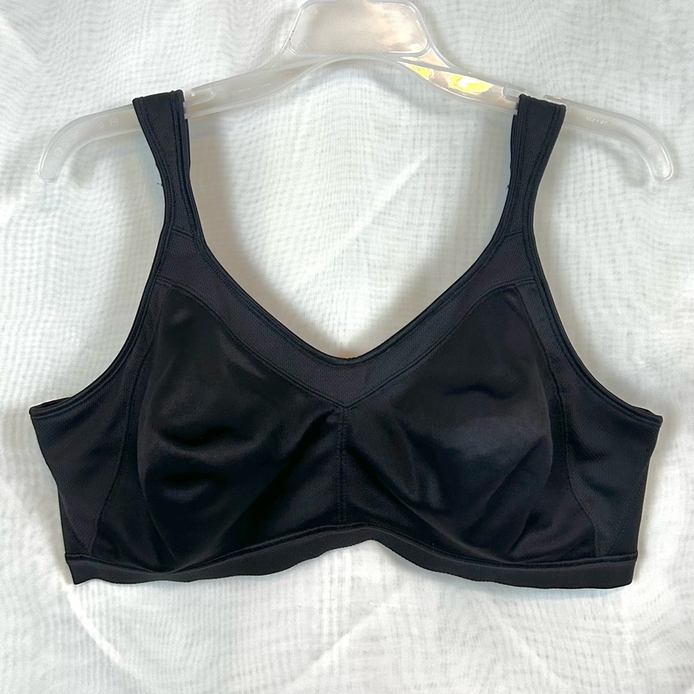 New Playtex 18 Hour Black Wireless Comfort Straps Bra / 42D